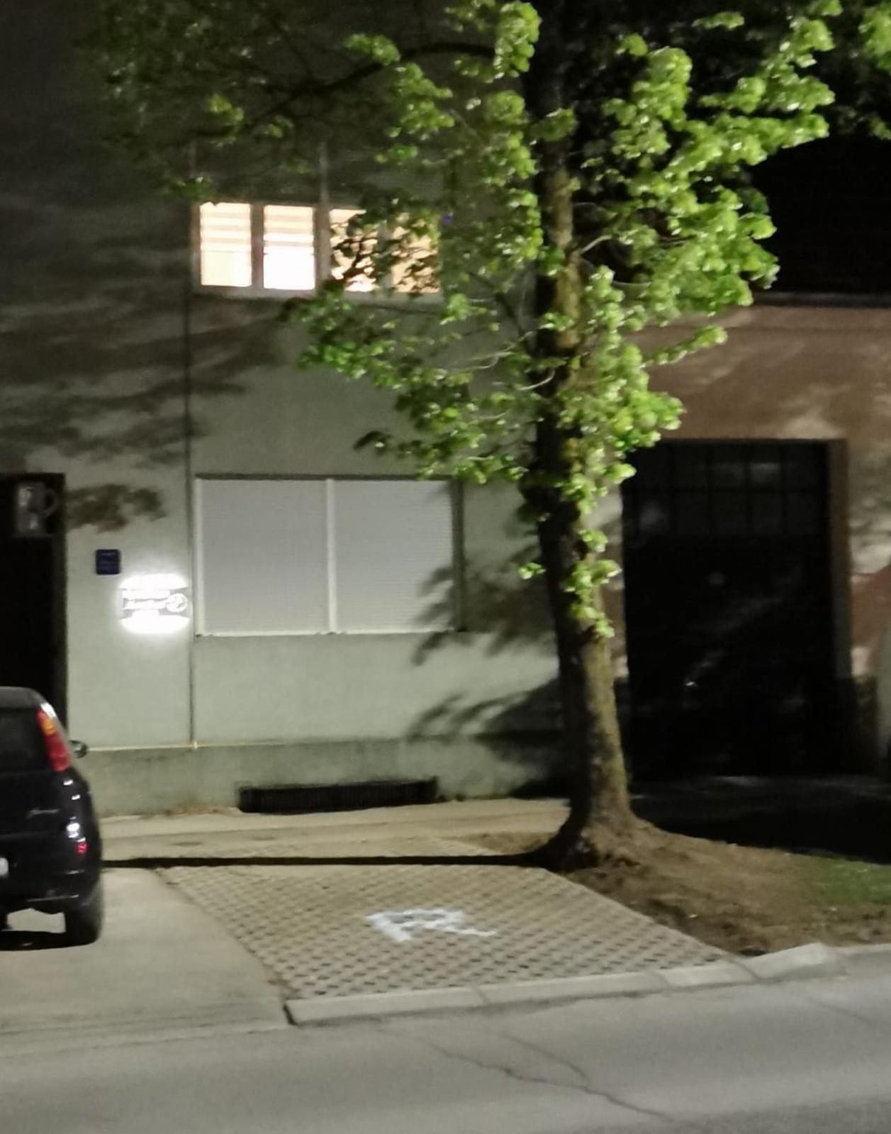 Apartman „Karolina” Nova Gradiska Zewnętrze zdjęcie